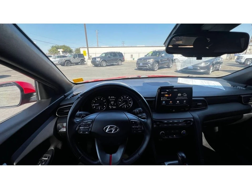 2020 Hyundai Veloster - Image 14 of 17