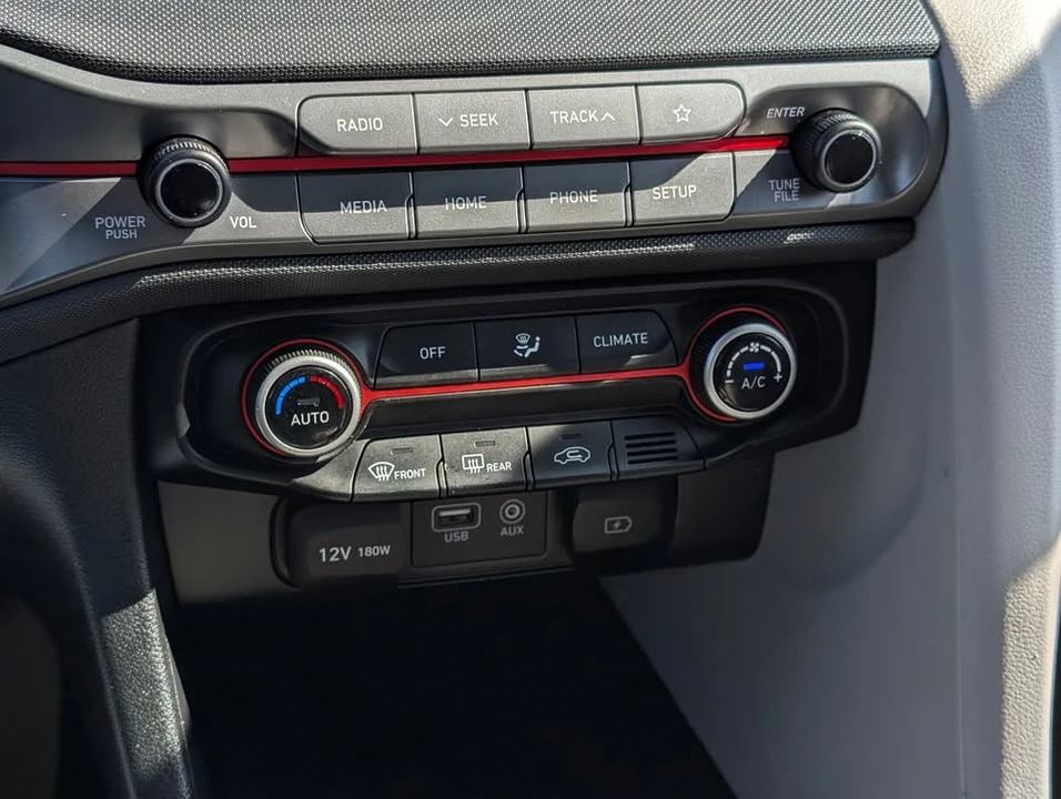 2020 Hyundai Veloster - Image 13 of 16