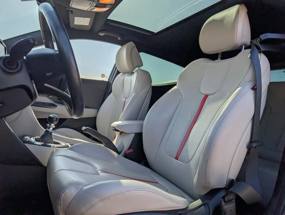2020 Hyundai Veloster - Image 7 of 16
