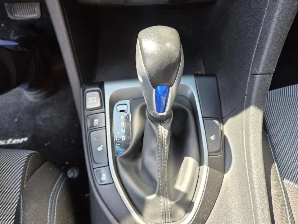 2020 Hyundai Veloster - Image 13 of 19