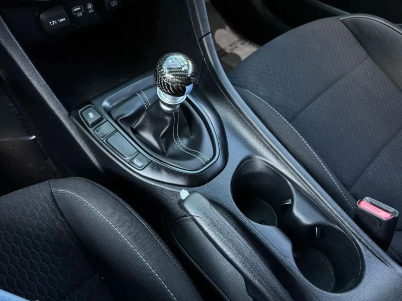 2020 Hyundai Veloster - Image 14 of 20