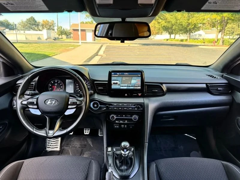 2020 Hyundai Veloster - Image 6 of 20