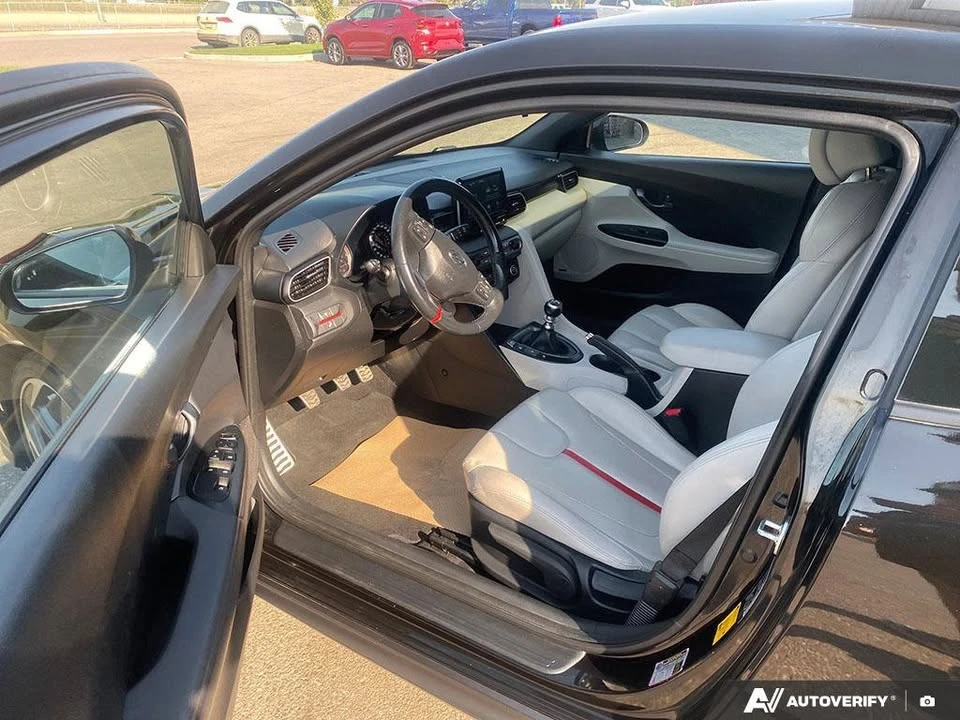 2020 Hyundai Veloster - Image 14 of 20