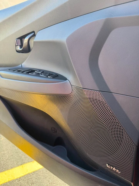 2020 Hyundai Veloster - Image 12 of 15