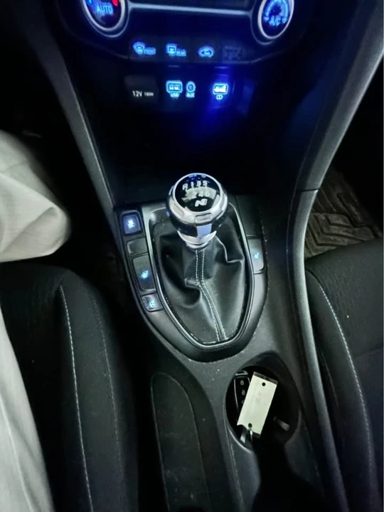 2020 Hyundai Veloster - Image 8 of 8