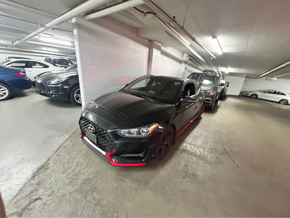 2020 Hyundai Veloster - Image 2 of 8