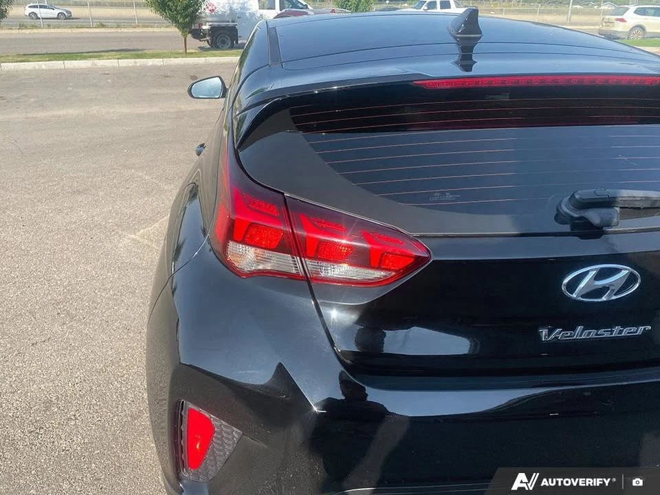 2020 Hyundai Veloster - Image 12 of 20