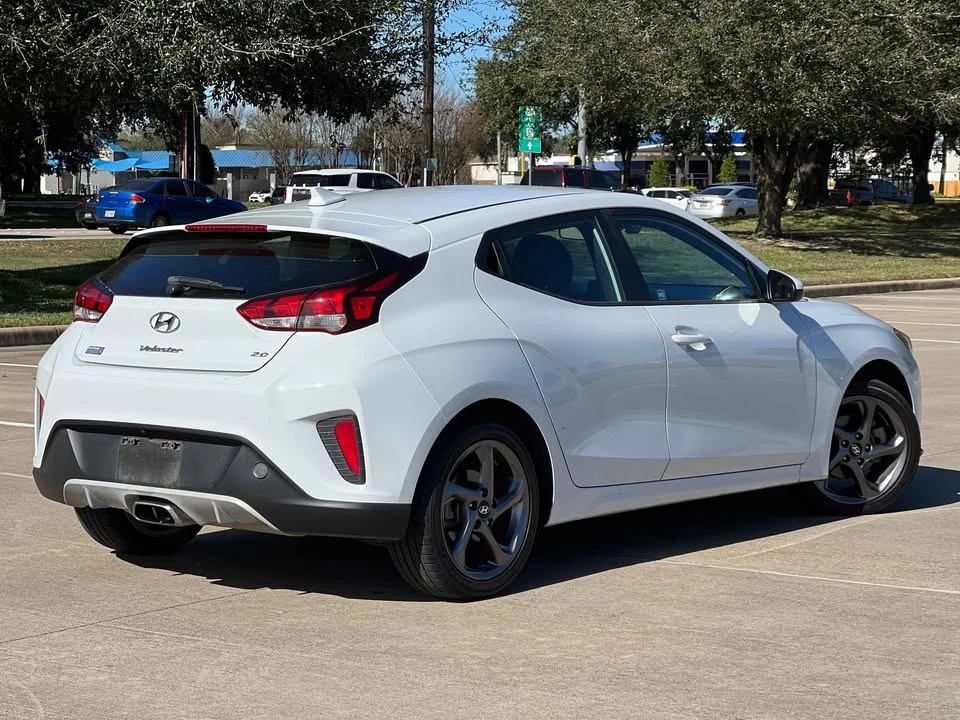 2020 Hyundai Veloster - Image 3 of 17