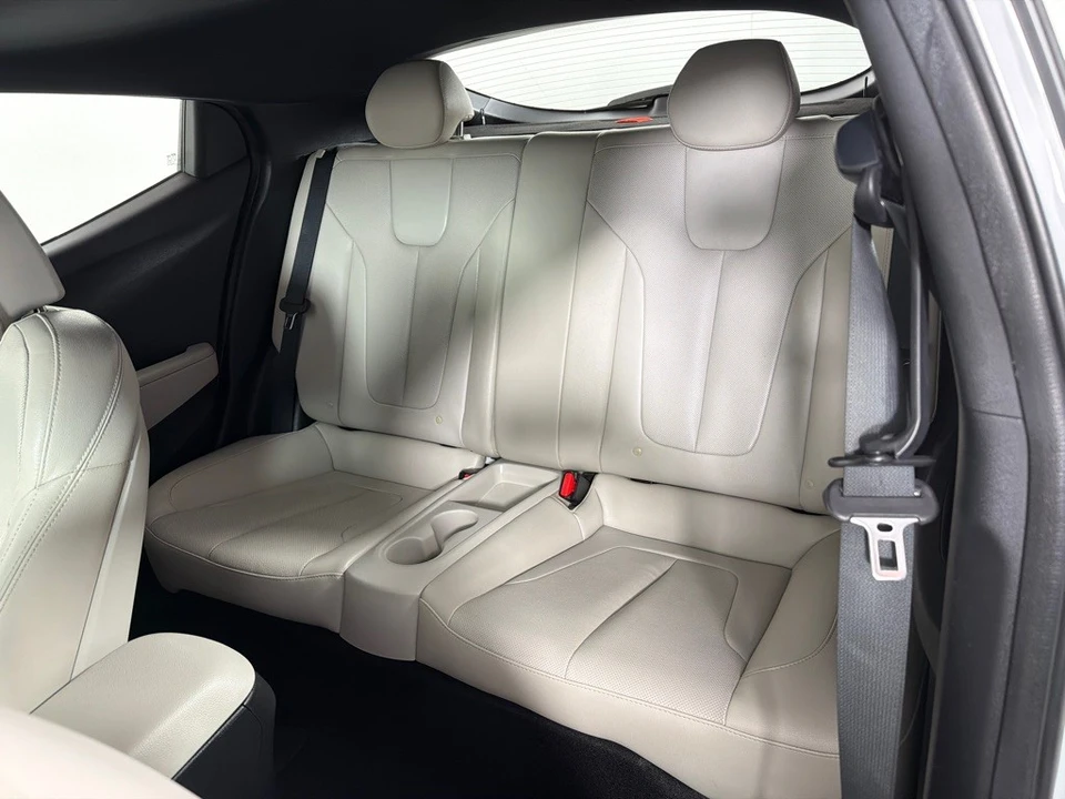 2020 Hyundai Veloster - Image 20 of 21