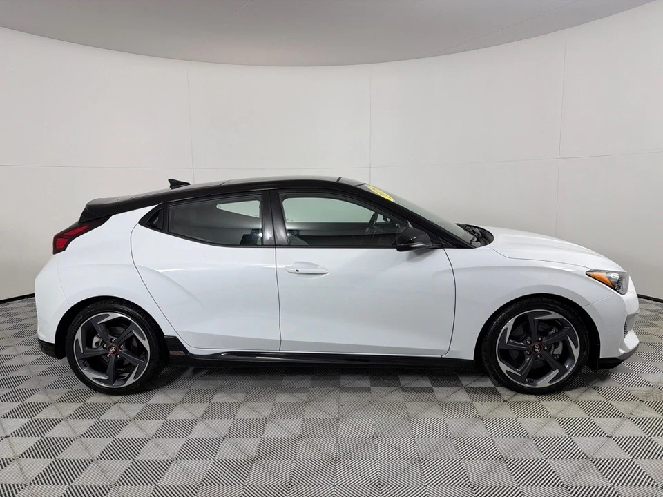 2020 Hyundai Veloster - Image 4 of 21