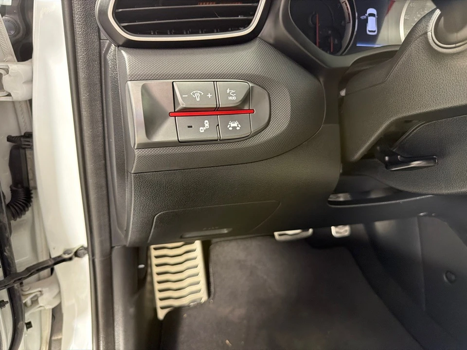 2020 Hyundai Veloster - Image 15 of 21