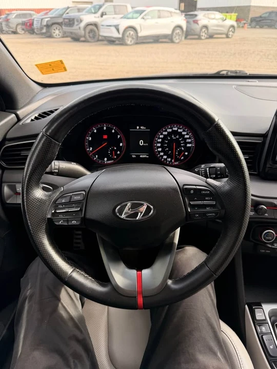 2020 Hyundai Veloster - Image 8 of 14