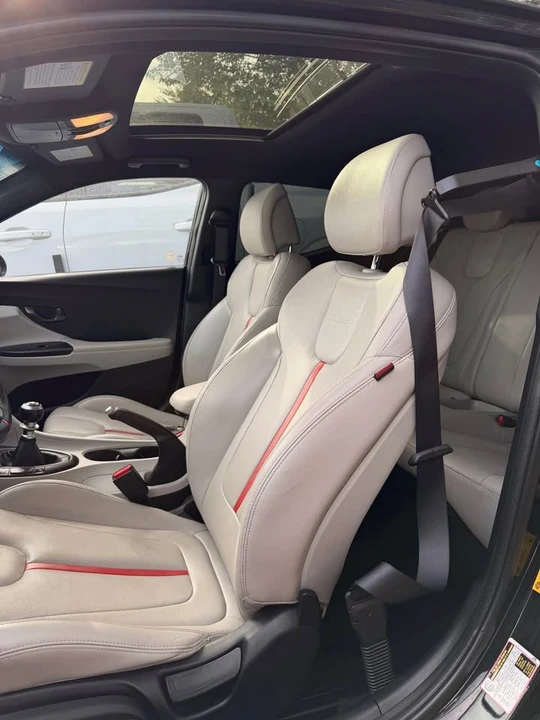 2020 Hyundai Veloster - Image 7 of 14