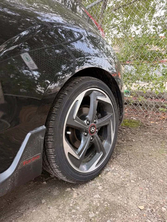 2020 Hyundai Veloster - Image 4 of 14