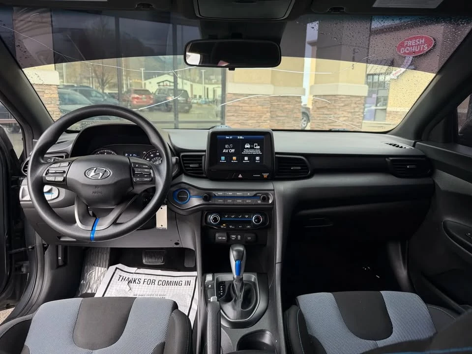 2020 Hyundai Veloster - Image 7 of 8
