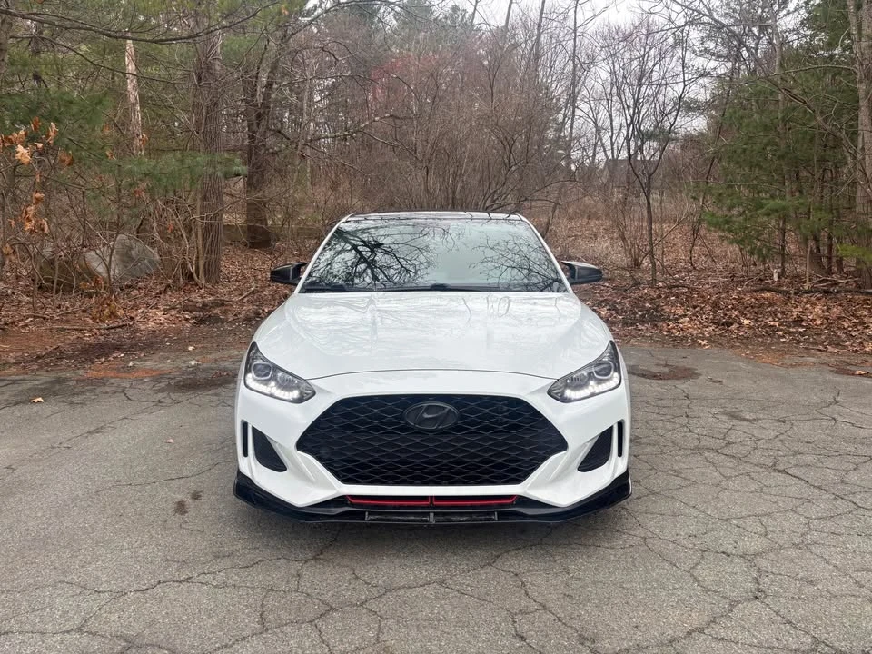 2020 Hyundai Veloster - Image 2 of 20