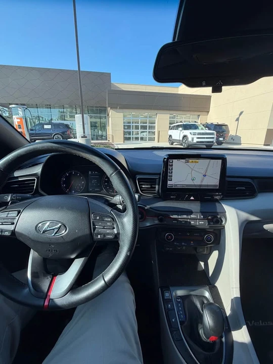 2020 Hyundai Veloster - Image 5 of 7
