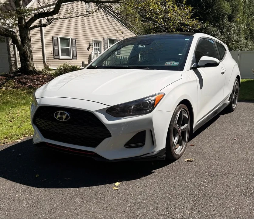 2020 Hyundai Veloster - Image 2 of 6