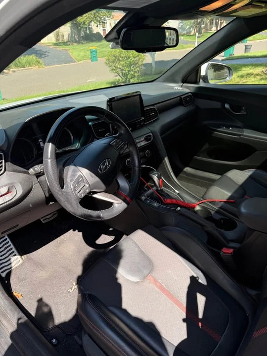 2020 Hyundai Veloster - Image 4 of 6