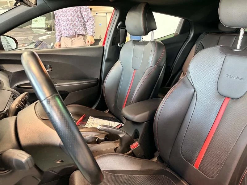2020 Hyundai Veloster - Image 12 of 20