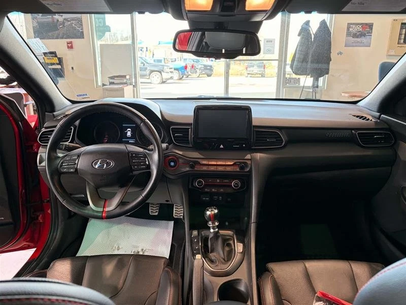 2020 Hyundai Veloster - Image 18 of 20