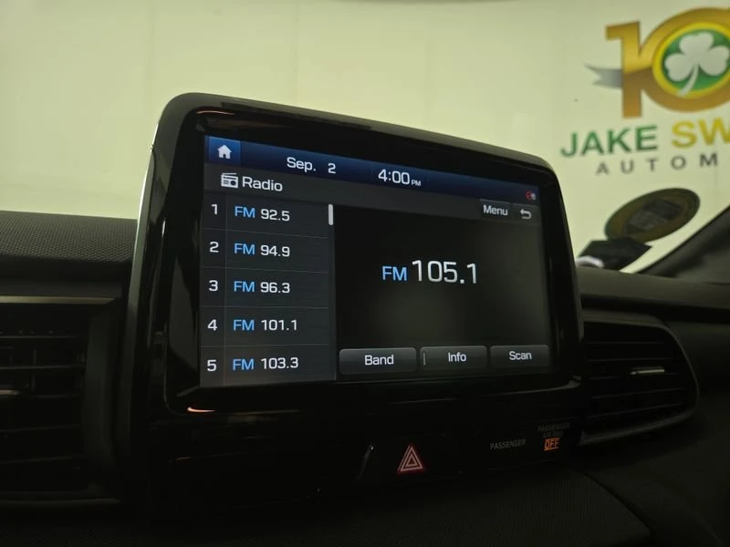 2020 Hyundai Veloster - Image 16 of 20