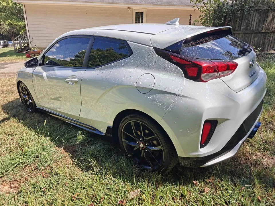 2020 Hyundai Veloster - Image 2 of 15