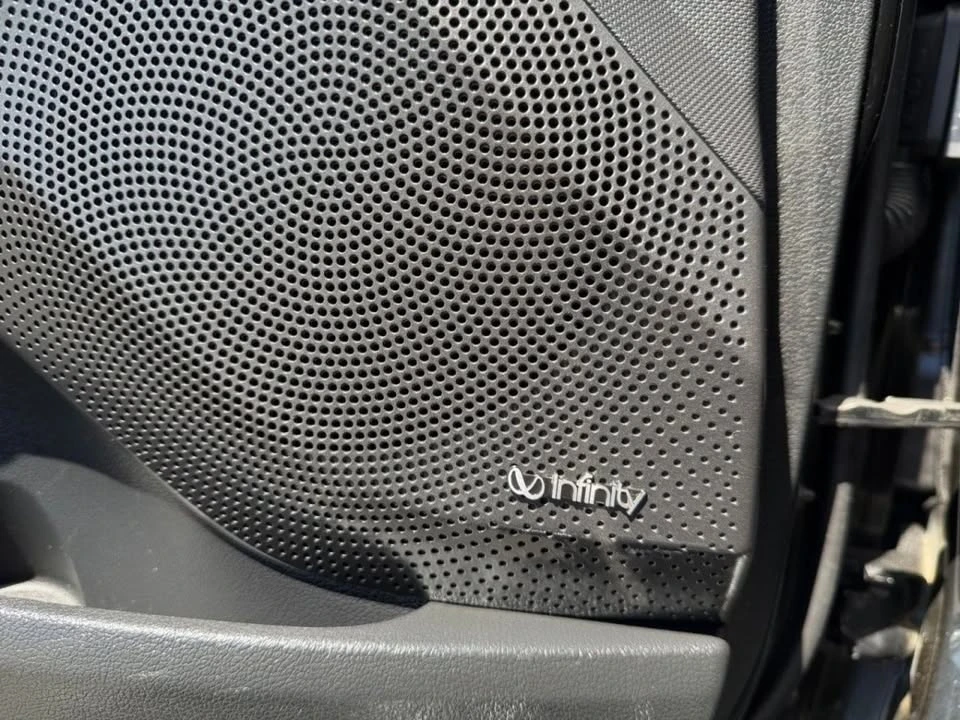 2020 Hyundai Veloster - Image 16 of 19