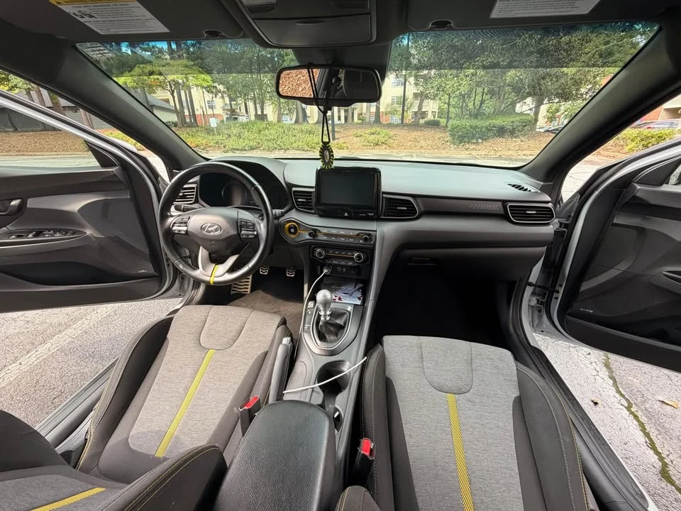 2020 Hyundai Veloster - Image 8 of 14