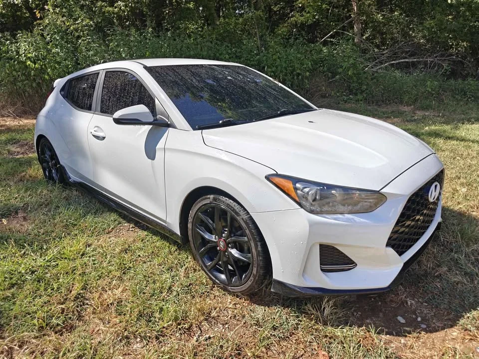 2020 Hyundai Veloster - Image 4 of 15