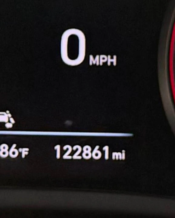 2020 Hyundai Veloster - Image 2 of 14
