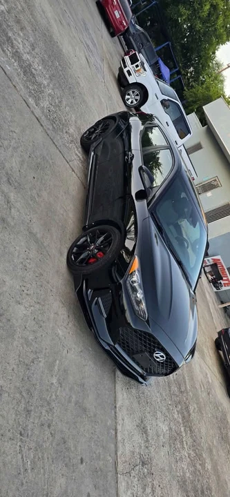 2020 Hyundai Veloster - Image 2 of 8