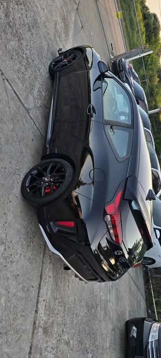 2020 Hyundai Veloster - Image 6 of 8
