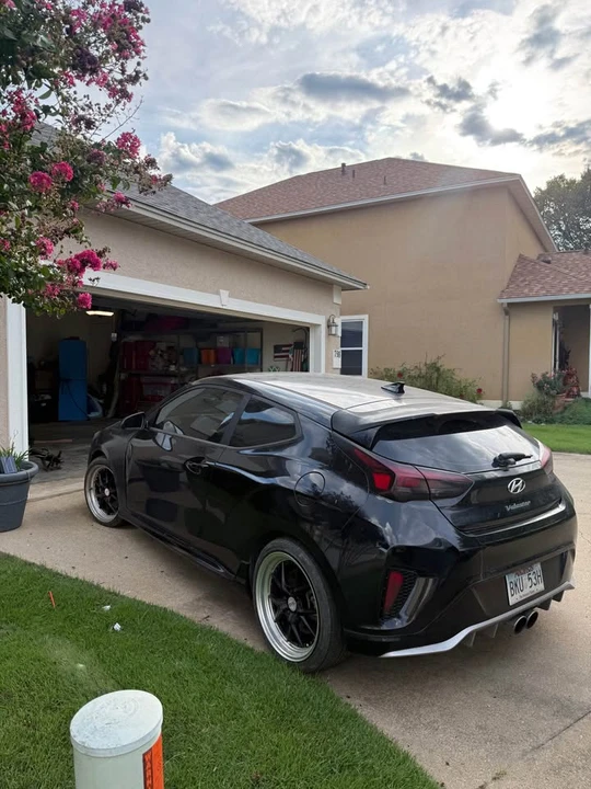 2020 Hyundai Veloster - Image 4 of 9