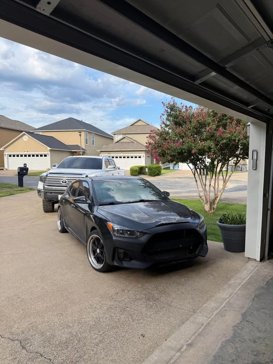2020 Hyundai Veloster - Image 2 of 9