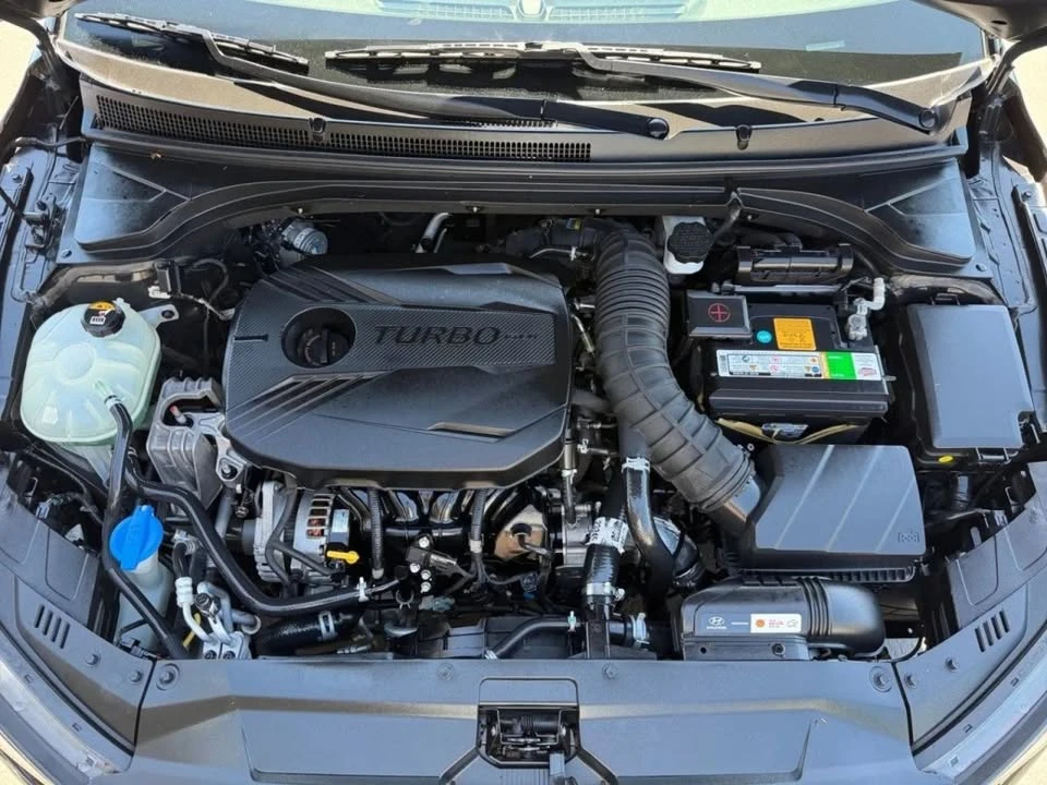 2020 Hyundai Veloster - Image 18 of 19