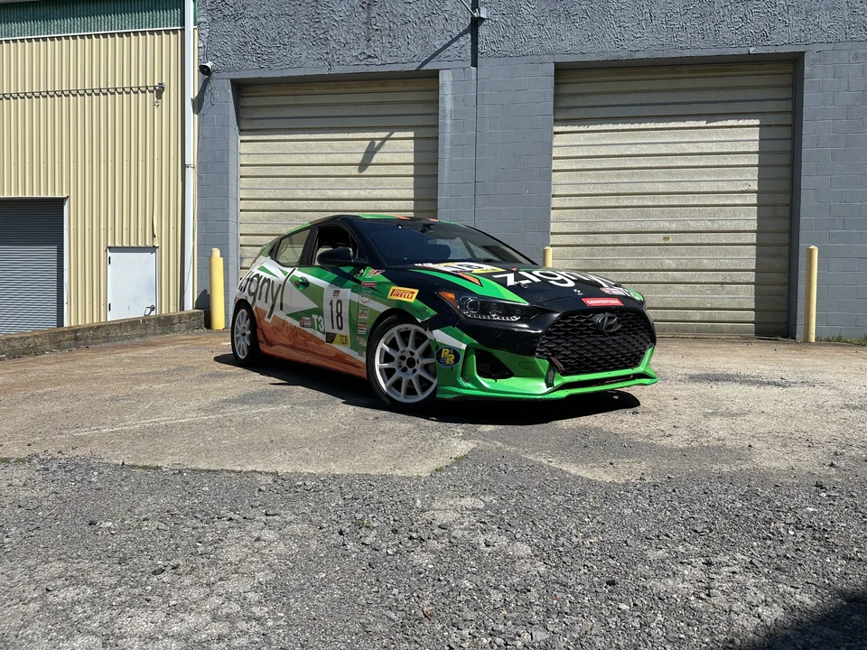 2020 Hyundai Veloster - Image 14 of 31