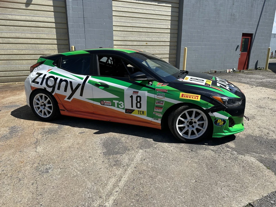 2020 Hyundai Veloster - Image 17 of 31