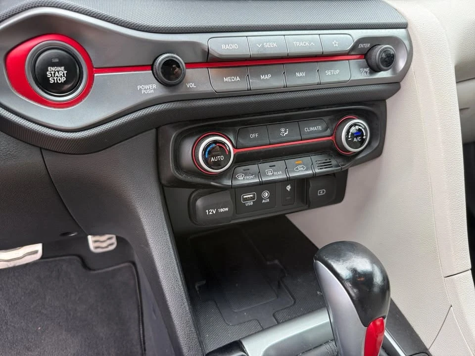 2020 Hyundai Veloster - Image 17 of 20