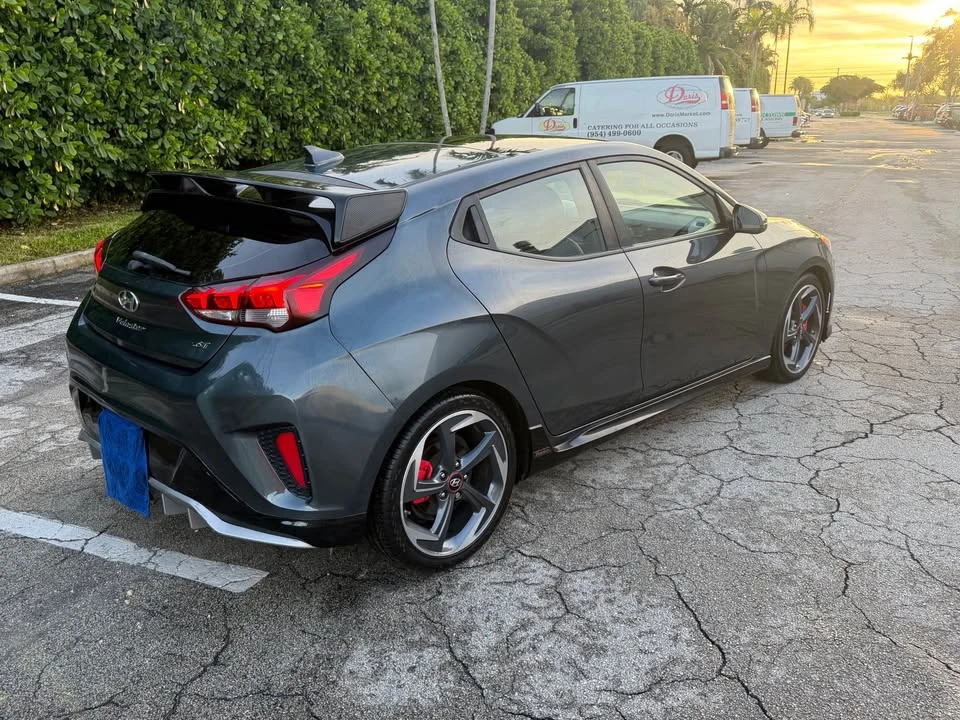 2020 Hyundai Veloster - Image 3 of 17