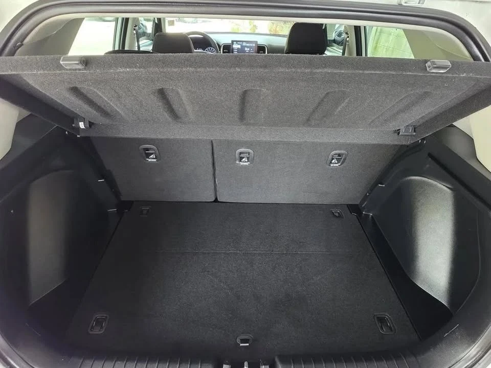 2020 Hyundai Venue - Image 10 of 12