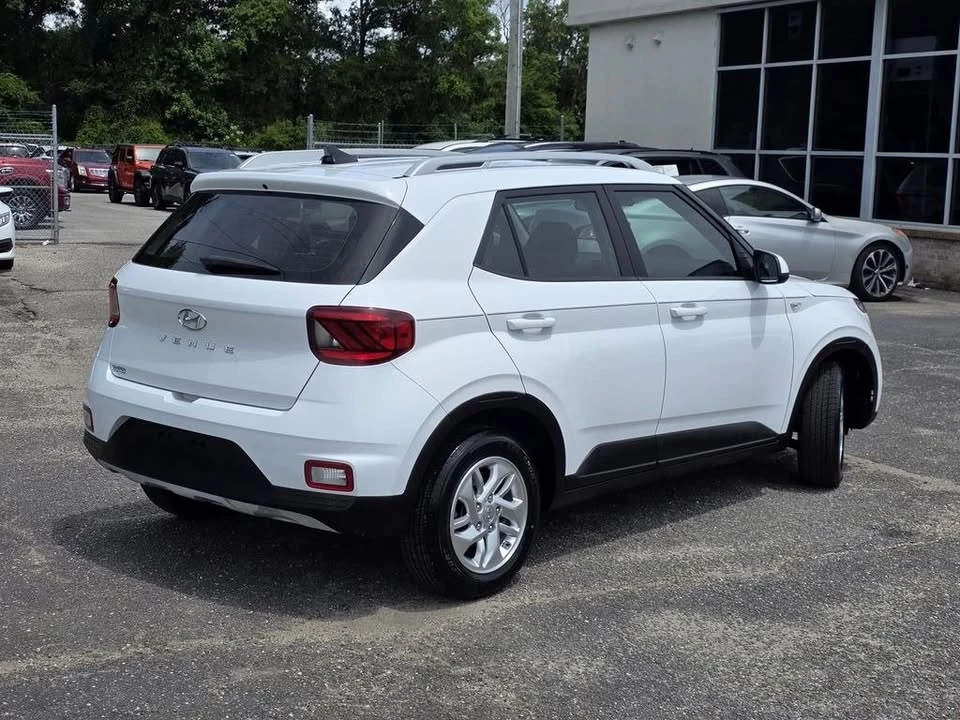 2020 Hyundai Venue - Image 5 of 12