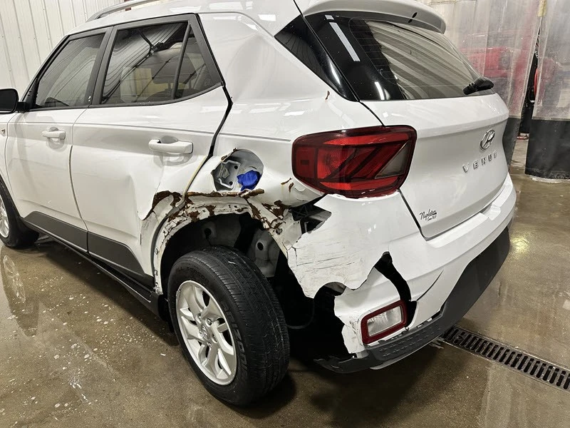 2020 Hyundai Venue - Image 13 of 24