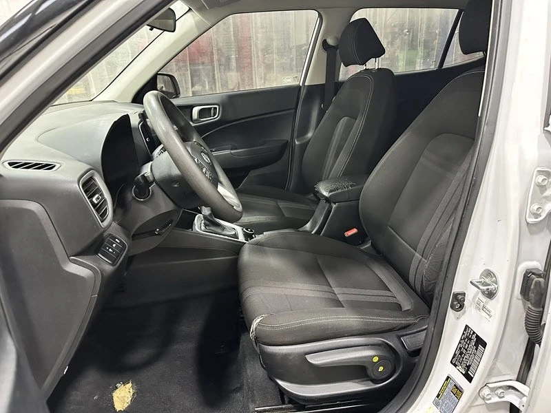 2020 Hyundai Venue - Image 9 of 21