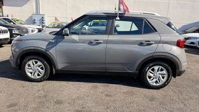 2020 Hyundai Venue - Image 10 of 12