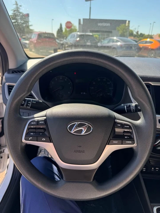 2020 Hyundai Accent - Image 10 of 14