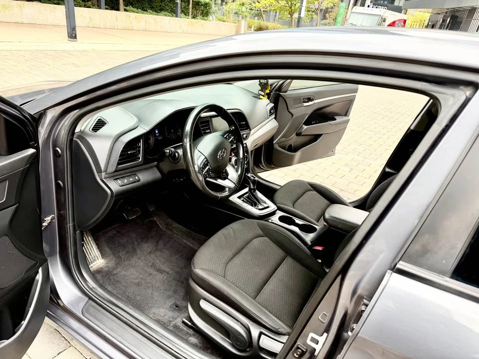 2020 Hyundai Elantra - Image 8 of 10