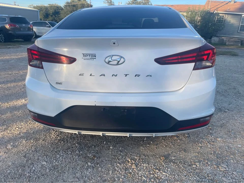 2020 Hyundai Elantra - Image 4 of 16