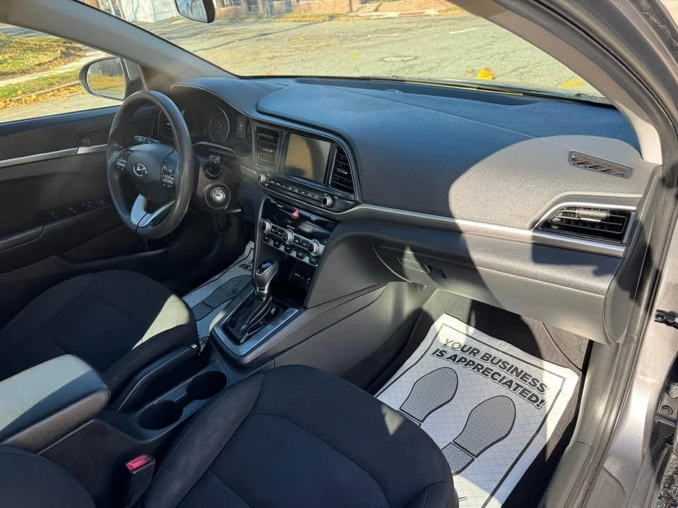 2020 Hyundai Elantra - Image 13 of 16