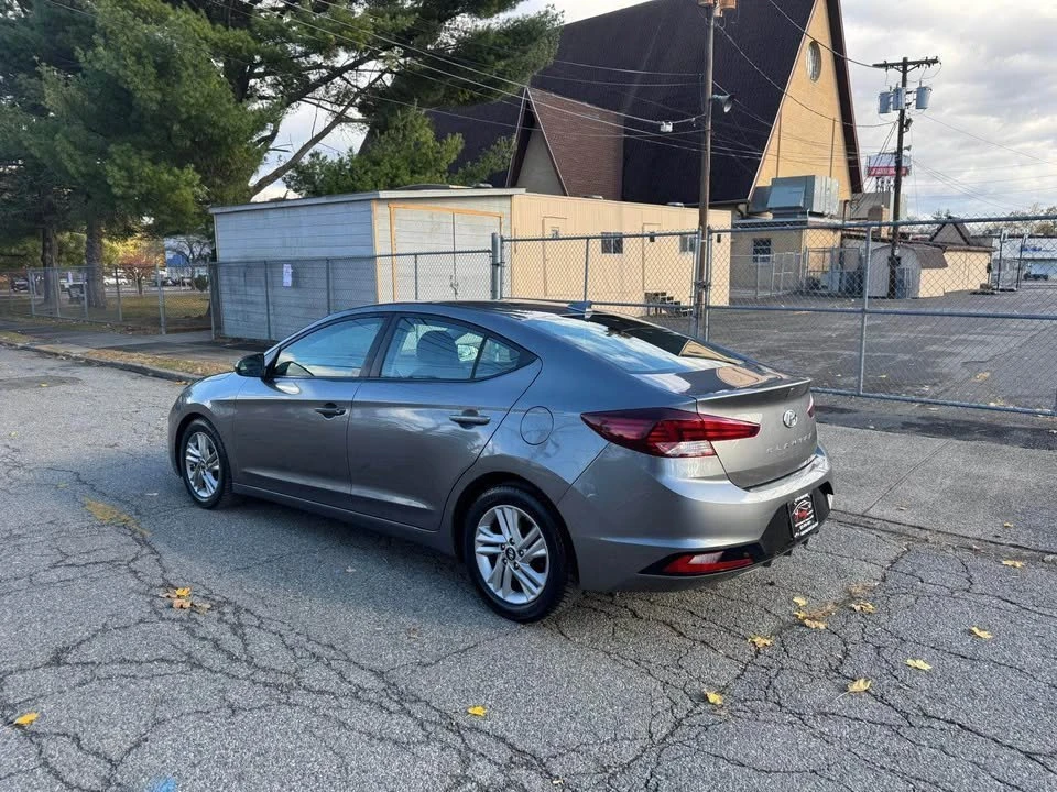 2020 Hyundai Elantra - Image 4 of 16